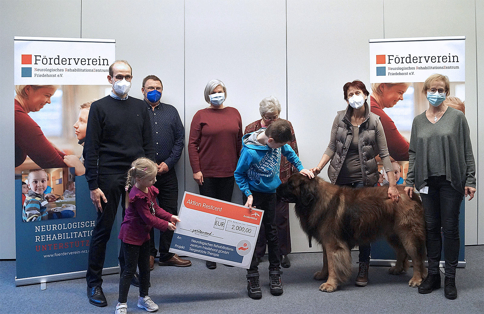 Spendenübergabe der Firma ArcelorMittal Bremen